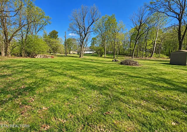 Photo 1 of Sale Pending at 1715 Ellistown Rd, Knoxville, TN 37924 | MLS# 1354692 | Listing updated on 2026-09-12