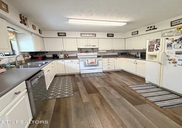 Photo 3 of Single family home for sale at 195 Booker Rd, Maynardville, TN 37807 | MLS# 1354701 | Listing updated on 2026-09-22
