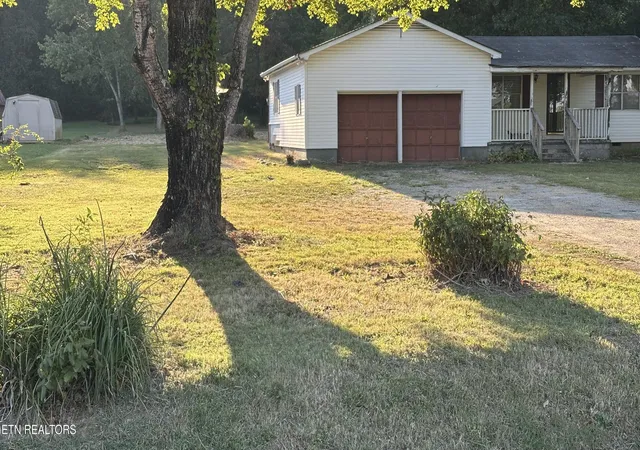 Photo 3 of Sale Pending at 5807 Maloneyville Rd, Corryton, TN 37721 | MLS# 1354709 | Listing updated on 2026-09-17