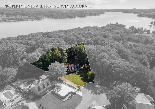Photo 3 of Sale Pending at 10036 Cheltenham Dr, Knoxville, TN 37922 | MLS# 1354713 | Listing updated on 2026-09-13