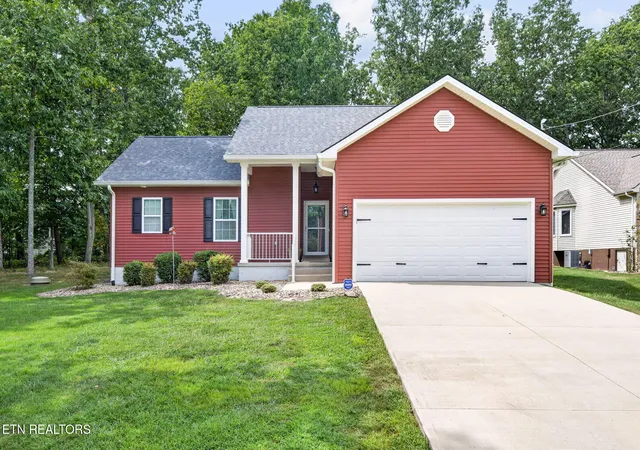 Photo 1 of Single family home for sale at 119 Wycliff Ln, Crossville, TN 38558 | MLS# 1354721 | Listing updated on 2026-09-08