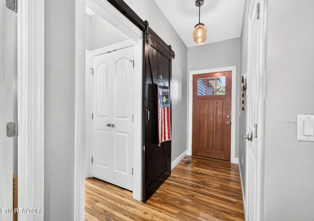 Photo 2 of Single family home for sale at 119 Wycliff Ln, Crossville, TN 38558 | MLS# 1354721 | Listing updated on 2026-09-08