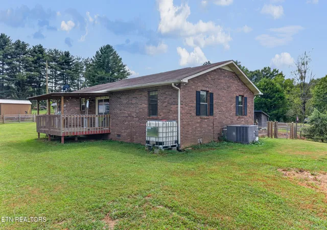 Photo 4 of Single family home for sale at 330 Finley Rd, Crossville, TN 38571 | MLS# 1354723 | Listing updated on 2026-09-12