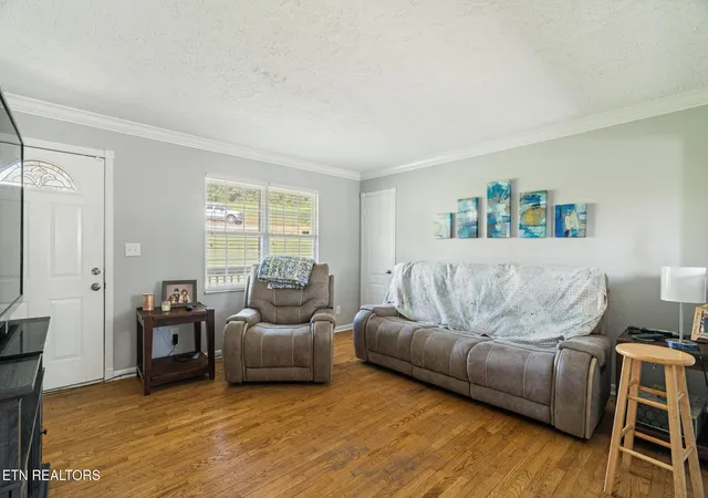 Photo 4 of Single family home for sale at 8718 Ventis Ln, Powell, TN 37849 | MLS# 1354776 | Listing updated on 2026-09-10