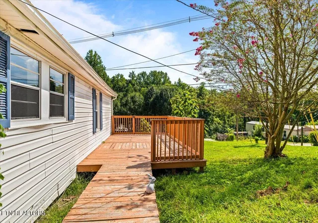 Photo 13 of Sale Pending at 1501 Cherry Btm Rd, Caryville, TN 37714 | MLS# 1354737 | Listing updated on 2026-10-08