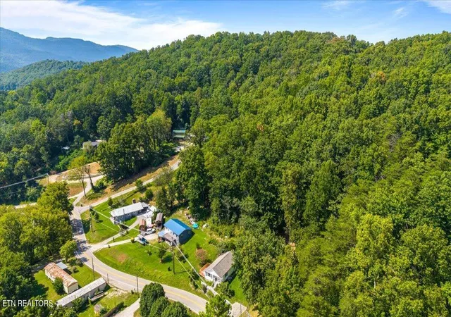 Photo 2 of Sale Pending at 1501 Cherry Btm Rd, Caryville, TN 37714 | MLS# 1354737 | Listing updated on 2026-10-08