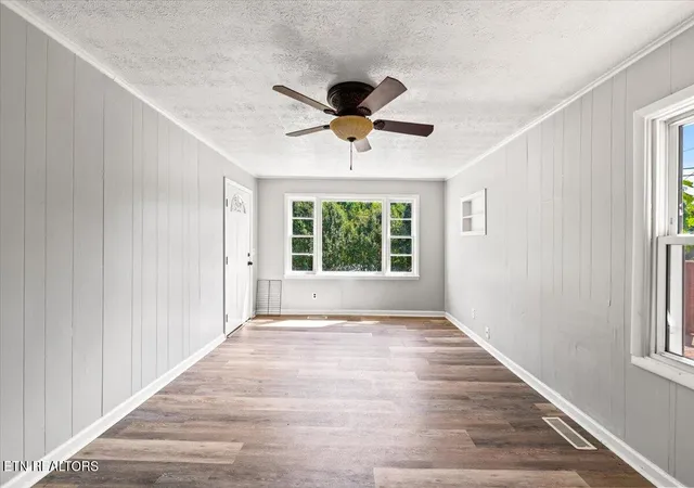 Photo 3 of Sale Pending at 1501 Cherry Btm Rd, Caryville, TN 37714 | MLS# 1354737 | Listing updated on 2026-10-08
