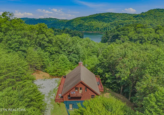 Photo 2 of Sale Pending at 385 Wildcat Holw Rd, New Tazewell, TN 37825 | MLS# 1354848 | Listing updated on 2026-09-17