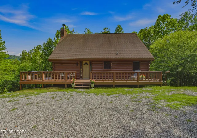 Photo 3 of Sale Pending at 385 Wildcat Holw Rd, New Tazewell, TN 37825 | MLS# 1354848 | Listing updated on 2026-09-17