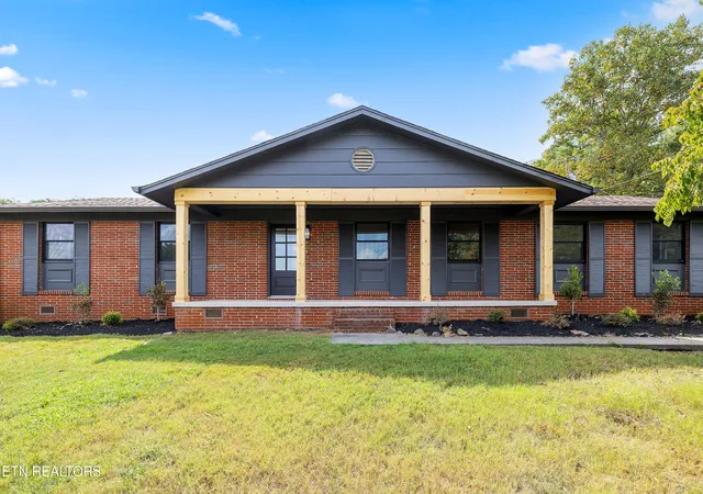 Photo 1 of Sale Pending at 7129 W Martin Ml Pike, Knoxville, TN 37920 | MLS# 1354933 | Listing updated on 2026-09-17