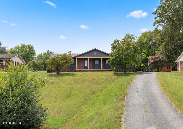 Photo 2 of Sale Pending at 7129 W Martin Ml Pike, Knoxville, TN 37920 | MLS# 1354933 | Listing updated on 2026-09-17