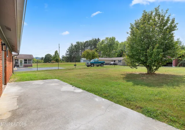 Photo 3 of Sale Pending at 7129 W Martin Ml Pike, Knoxville, TN 37920 | MLS# 1354933 | Listing updated on 2026-09-17