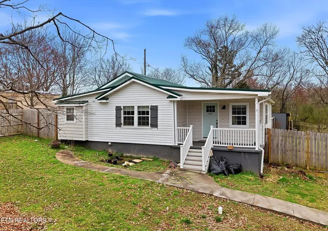 Single family home for sale at 1080 6th Street, Cleveland, TN 37311 | MLS# 1354907