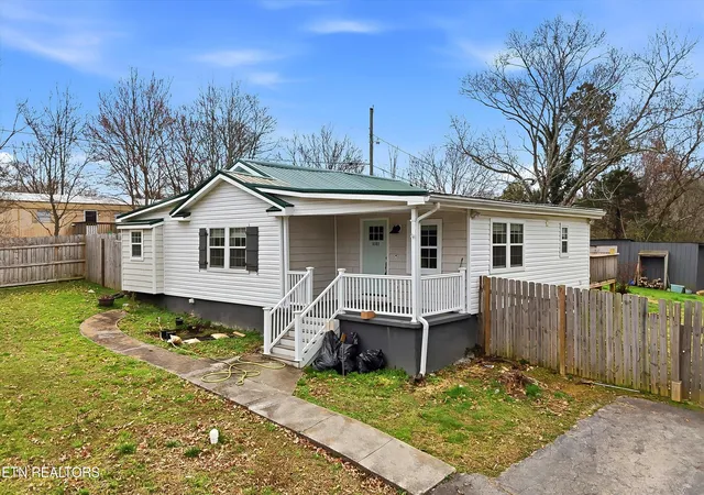 Photo 3 of Single family home for sale at 1080 6th Street, Cleveland, TN 37311 | MLS# 1354907 | Listing updated on 2026-09-25