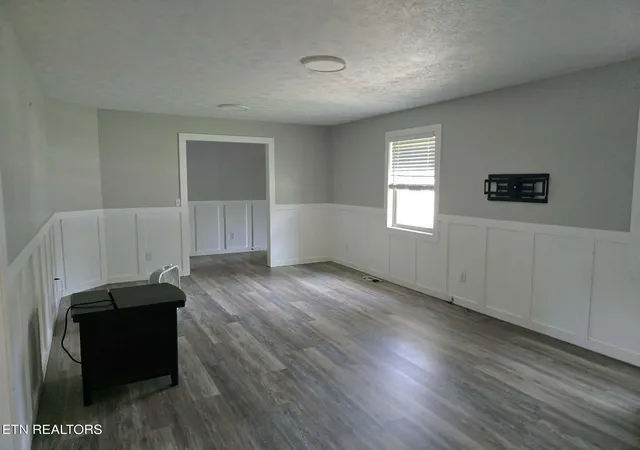 Photo 4 of Single family home for sale at 172 Liberty St, Jacksboro, TN 37757 | MLS# 1354745 | Listing updated on 2026-10-06