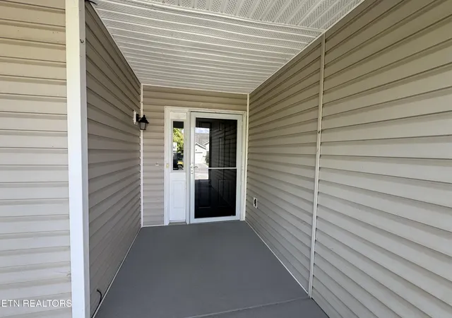 Listing Photo 4 - Condo for sale in building located at 929 Ashley Michelle Ct, Knoxville, TN 37934
