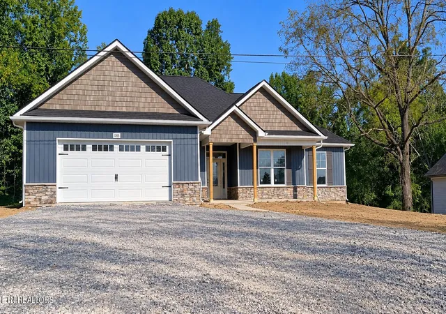 Photo 2 of Single family home for sale at 1263 Tuckaleechee Tr, Maryville, TN 37803 | MLS# 1354869 | Listing updated on 2026-09-09