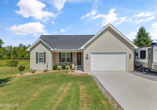 Photo 1 of Sale Pending at 5631 Old Niles Fry Pike, Greenback, TN 37742 | MLS# 1355695 | Listing updated on 2026-09-20