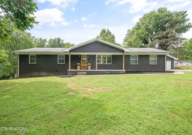 Photo 1 of Sale Pending at 523 2nd Norway Ln, Oliver Springs, TN 37840 | MLS# 1354865 | Listing updated on 2026-09-11
