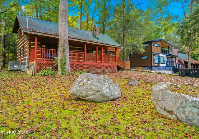 Photo 3 of Single family home for sale at 4438 E Scenic Dr, Gatlinburg, TN 37738 | MLS# 1355622 | Listing updated on 2026-09-22