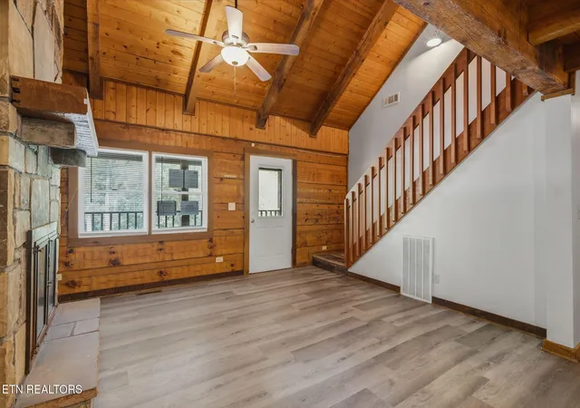 Photo 4 of Single family home for sale at 4438 E Scenic Dr, Gatlinburg, TN 37738 | MLS# 1355622 | Listing updated on 2026-09-22