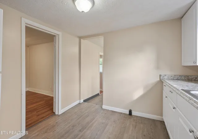 Photo 4 of Single family home for sale at 1503 Connecticut Ave, Knoxville, TN 37921 | MLS# 1354843 | Listing updated on 2026-09-11