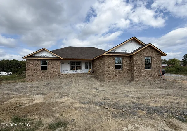 Photo 1 of Single family home for sale at 899 Keating Loop, Crossville, TN 38555 | MLS# 1354873 | Listing updated on 2026-09-09