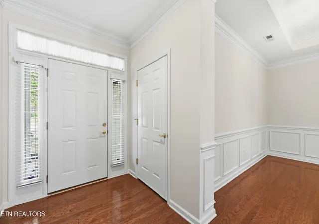 Listing Photo 4 - Condo for sale in building located at 115 Devanshire Ct, Oak Ridge, TN 37830