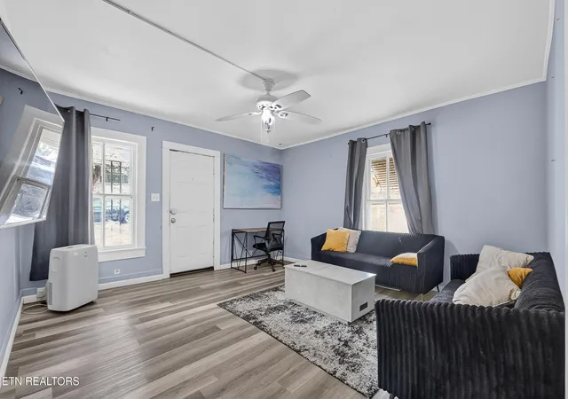 Photo 3 of Single family home for sale at 221 Cansler Ave, Knoxville, TN 37921 | MLS# 1356717 | Listing updated on 2026-09-25