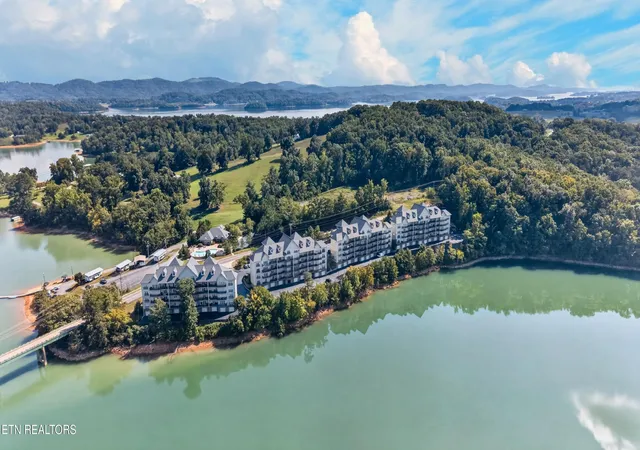 Listing Photo 4 - Condo for sale in building located at 122 Sandpiper Ln, Bean Station, TN 37708