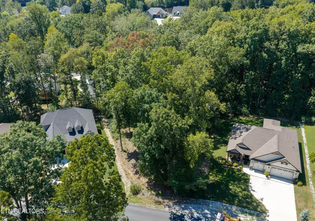 Photo 2 of Sale Pending at 181 Chahyga Way, Loudon, TN 37774 | MLS# 1355179 | Listing updated on 2026-09-13