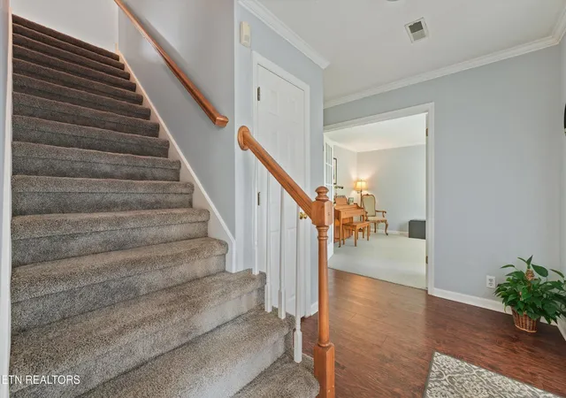 Photo 3 of Single family home for sale at 8022 Maple Run Ln, Knoxville, TN 37919 | MLS# 1354823 | Listing updated on 2026-09-14