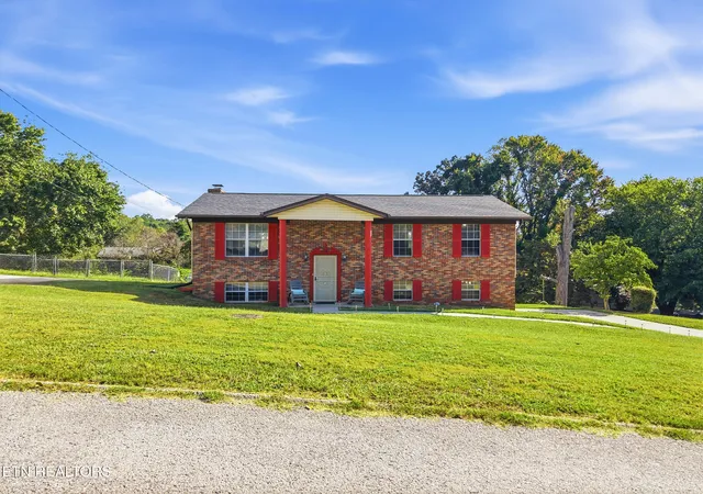 Photo 2 of Single family home for sale at 8420 Grane Lefe St, Knoxville, TN 37938 | MLS# 1355104 | Listing updated on 2026-09-11