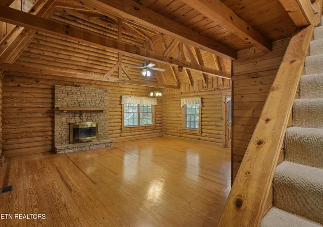 Photo 4 of Single family home for sale at 1611 Canterbury Downs Rd, Sevierville, TN 37862 | MLS# 1354889 | Listing updated on 2026-10-10