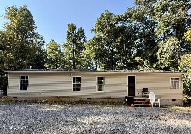Photo 3 of Single family home for sale at 2485 Mcgaha Holw Rd, Dandridge, TN 37725 | MLS# 1355100 | Listing updated on 2026-09-10