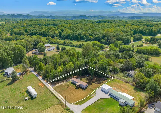 Photo 2 of Single family home for sale at 257 Mcclung Rd, Madisonville, TN 37354 | MLS# 1355393 | Listing updated on 2026-09-24