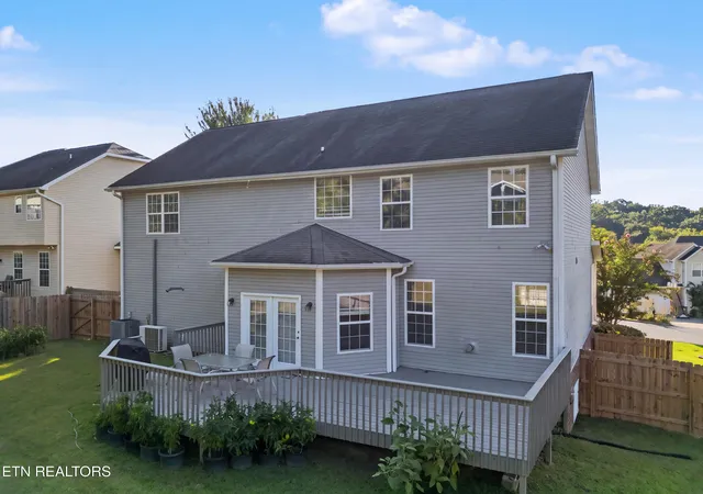 Photo 3 of Single family home for sale at 1917 Winter Winds Ln #4, Knoxville, TN 37909 | MLS# 1354852 | Listing updated on 2026-10-23