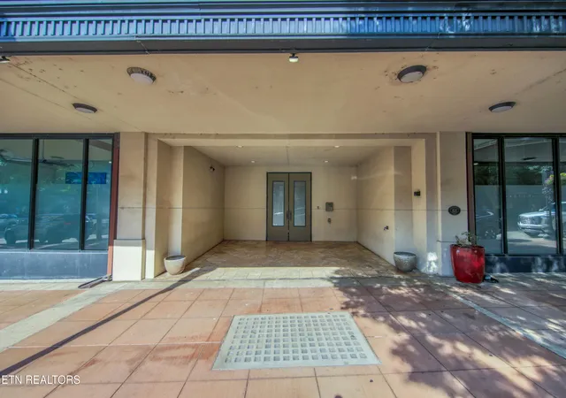 Listing Photo 2 - Condo for sale in building located at 116 S Gay St, Knoxville, TN 37902 - Unit #503