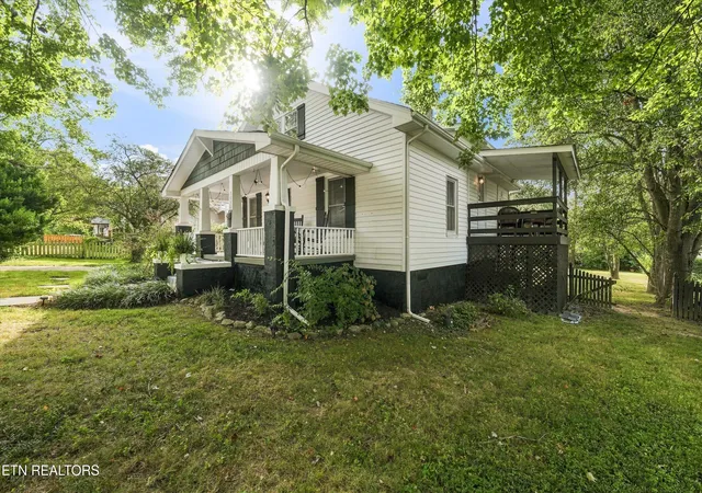 Photo 3 of Single family home for sale at 3038 Conner Dr, Knoxville, TN 37918 | MLS# 1354984 | Listing updated on 2026-09-17