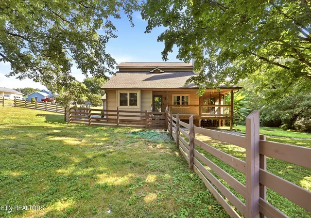 Photo 1 of Single family home for sale at 7524 Inverrary Cir, Knoxville, TN 37918 | MLS# 1354897 | Listing updated on 2026-09-09