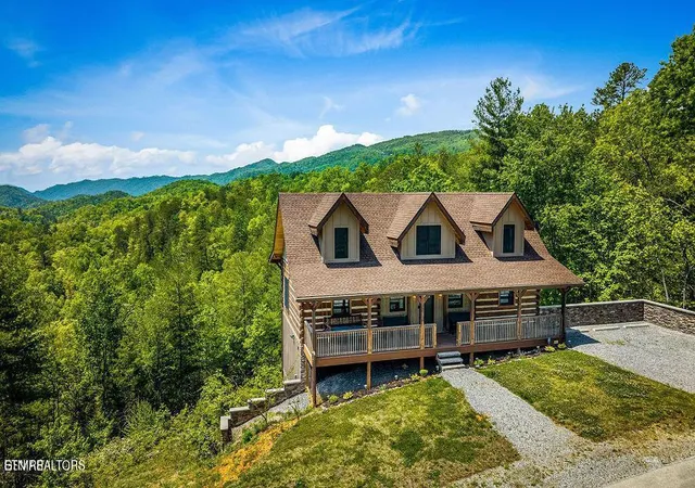 Photo 1 of Single family home for sale at 335 Hawken Dr, Walland, TN 37886 | MLS# 1354870 | Listing updated on 2026-09-09