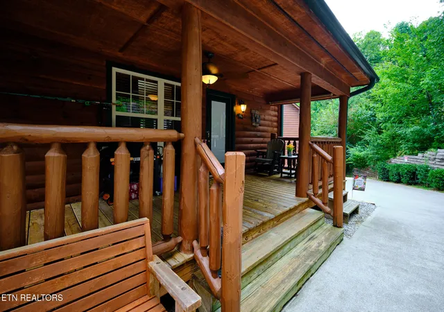 Photo 1 of Single family home for sale at 2604 Stonebrook Dr, Pigeon Forge, TN 37863 | MLS# 1354948 | Listing updated on 2026-09-10