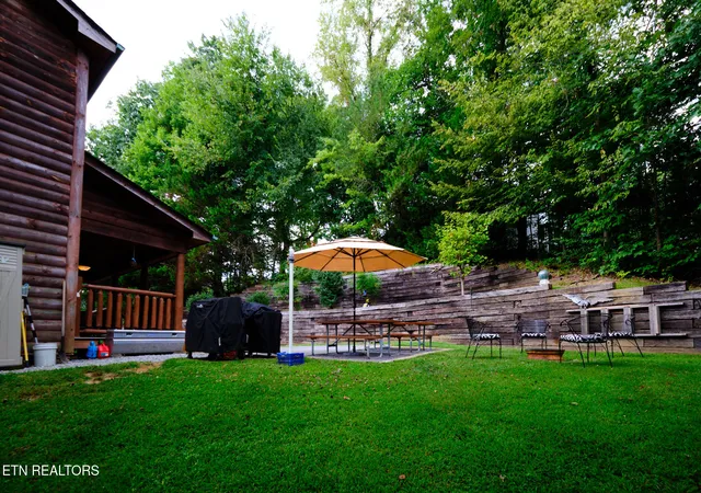 Photo 4 of Single family home for sale at 2604 Stonebrook Dr, Pigeon Forge, TN 37863 | MLS# 1354948 | Listing updated on 2026-09-10