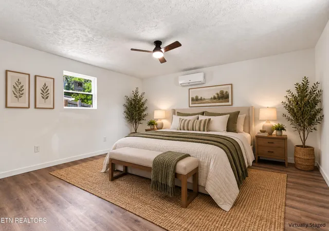 Photo 3 of Single family home for sale at 2004 Flagler Rd, Knoxville, TN 37912 | MLS# 1354917 | Listing updated on 2026-09-17