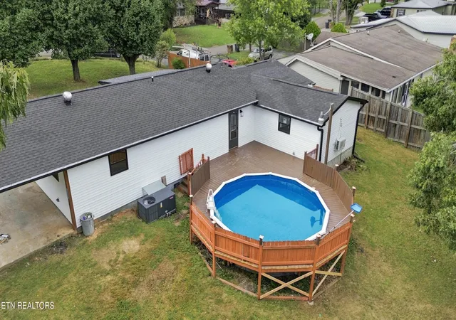 Photo 4 of Single family home for sale at 2004 Flagler Rd, Knoxville, TN 37912 | MLS# 1354917 | Listing updated on 2026-09-17