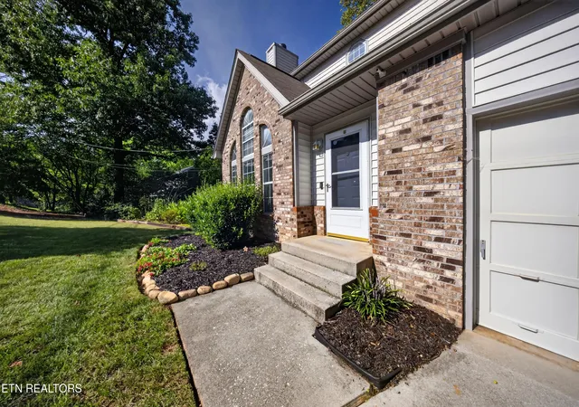 Photo 3 of Single family home for sale at 1428 Pine Springs Rd, Knoxville, TN 37922 | MLS# 1355084 | Listing updated on 2026-09-11