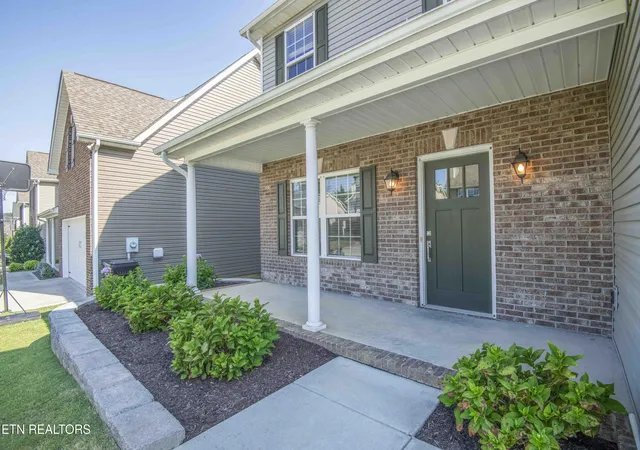 Photo 3 of Single family home for sale at 7308 Calla Xing Ln, Knoxville, TN 37918 | MLS# 1354967 | Listing updated on 2026-09-10