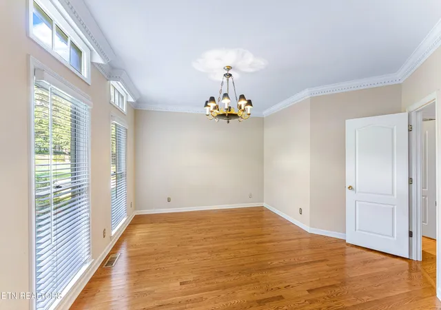 Photo 4 of Single family home for sale at 7324 Parliament Dr, Knoxville, TN 37919 | MLS# 1355010 | Listing updated on 2026-09-17
