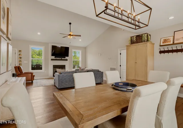Photo 3 of Single family home for sale at 3101 Bridgewater Blvd, Morristown, TN 37814 | MLS# 1355154 | Listing updated on 2026-09-12