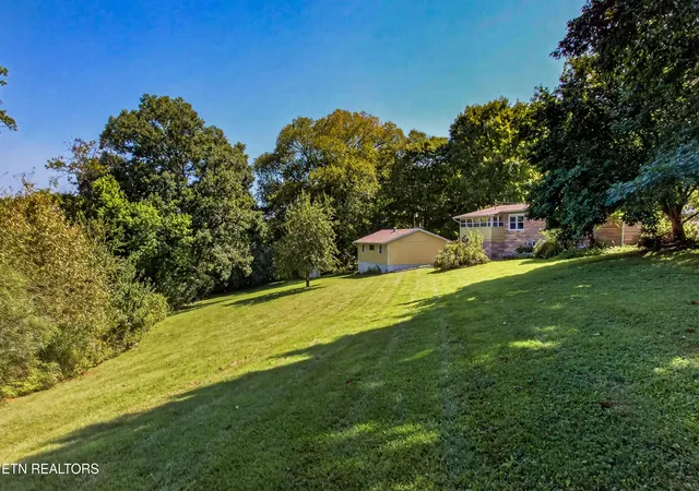 Photo 2 of Single family home for sale at 12401 Buttermilk Rd, Knoxville, TN 37932 | MLS# 1355797 | Listing updated on 2026-10-06